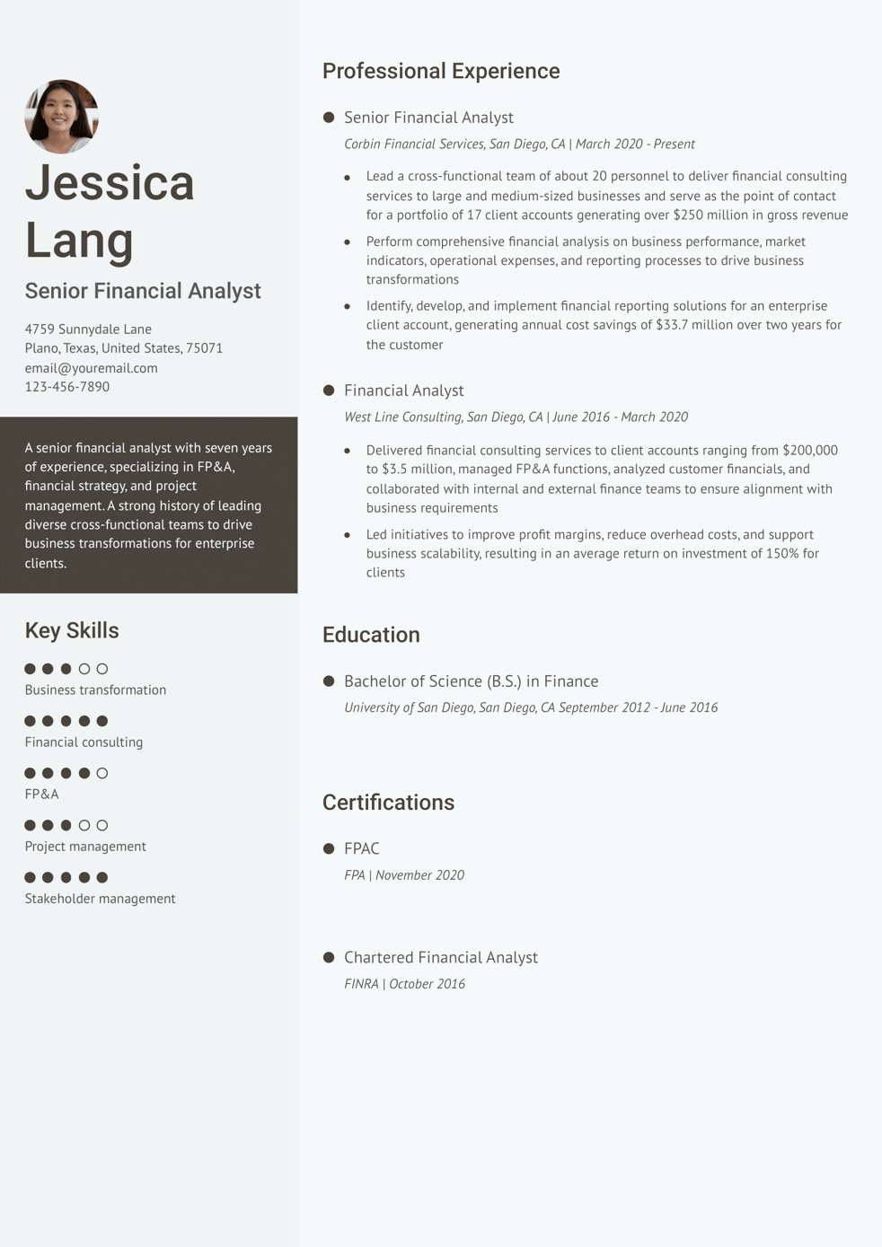 Mid-Career FP&A Resume Example